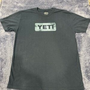 YETI Men's Charcoal Tee